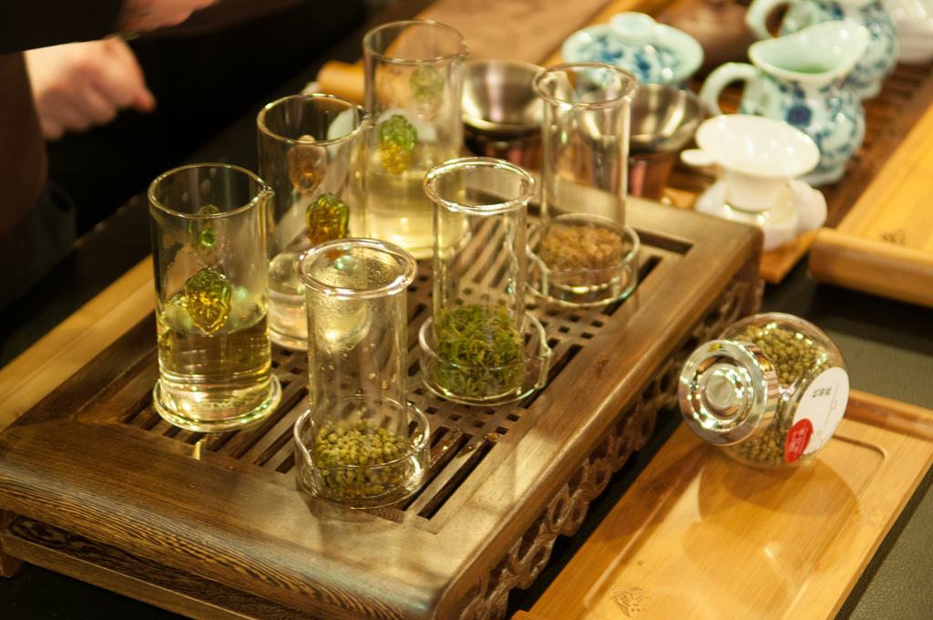 photo credit: In Chinese tea room, Macau via photopin (license)